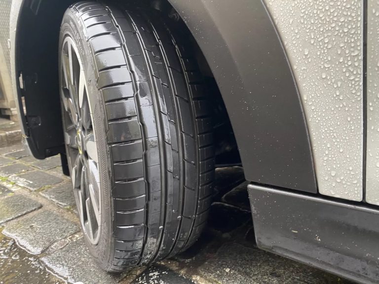 Test pneumatici estivi 2023: Un'analisi approfondita dei migliori modelli sul mercato