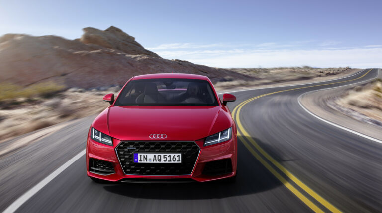Autobild SportsCars ha testato 8 pneumatici nella misura 245/35 R19