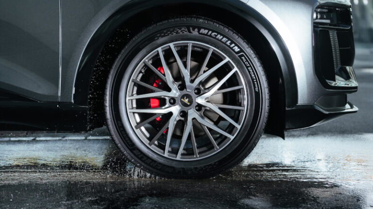 Michelin Pilot Sport 5 Energy: Pneumatico Estivo UHP con Etichetta EU A/A Ottimizzato per Veicoli Elettrici