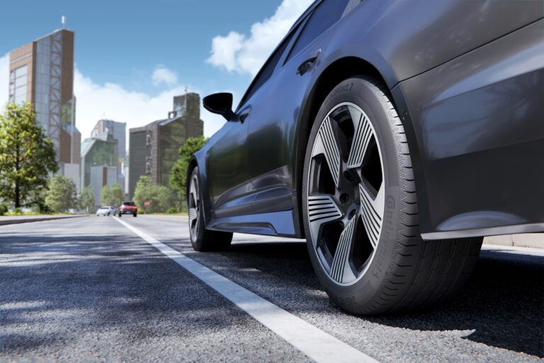 Škoda Elroq: pneumatici Continental EcoContact 7 da 20 pollici con misure diverse davanti e dietro