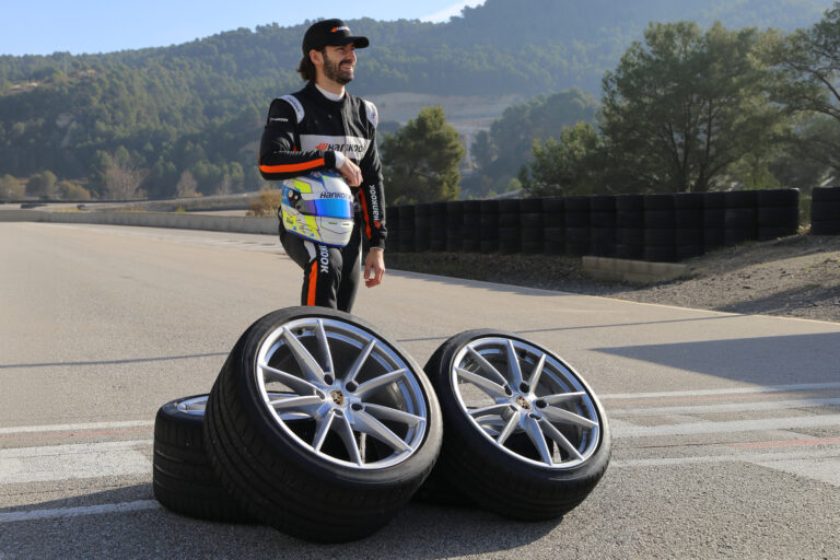 Hankook Ventus S1 evo Z come montati di primo equipaggiamento su Porsche 911 Carrera nelle misure 19/20 pollici