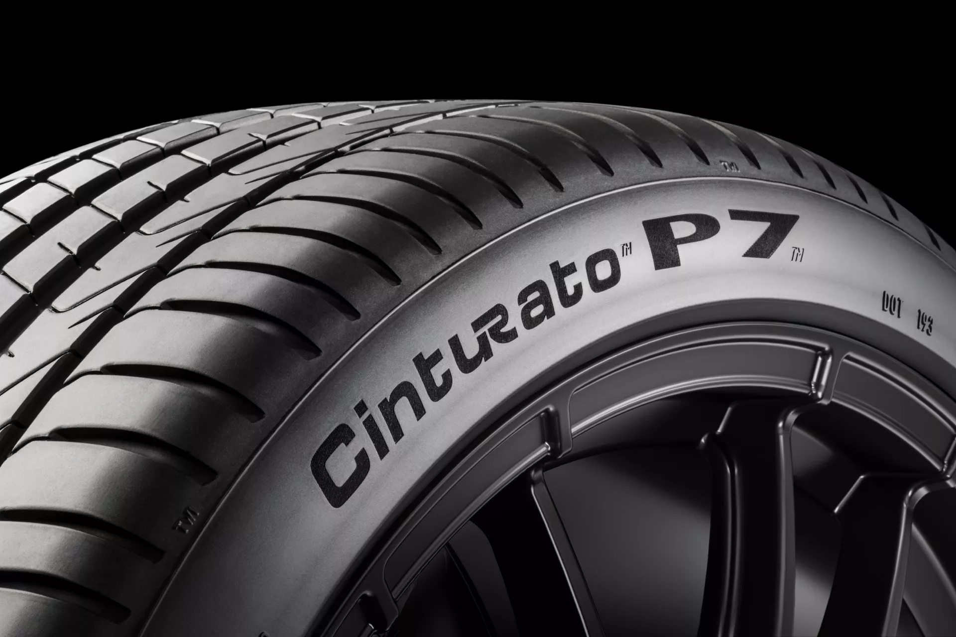 Pirelli Cinturato P7 C2 Immagine