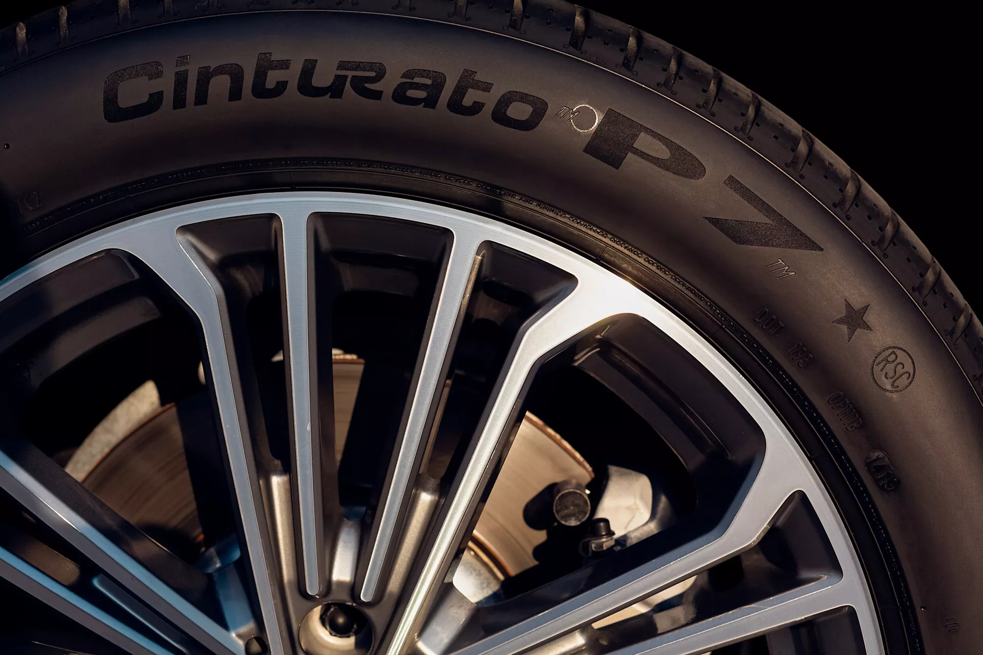Pirelli Cinturato P7 Immagine